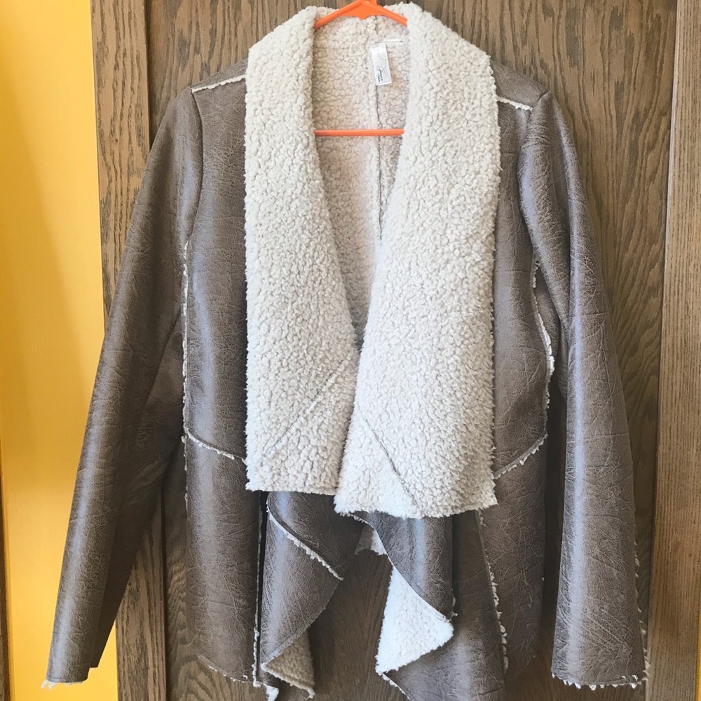 Forever 21 ShawlCollar Faux Shearling Coat